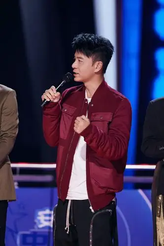 李克勤出席2021中国好声音发布会全新模式开启新征程