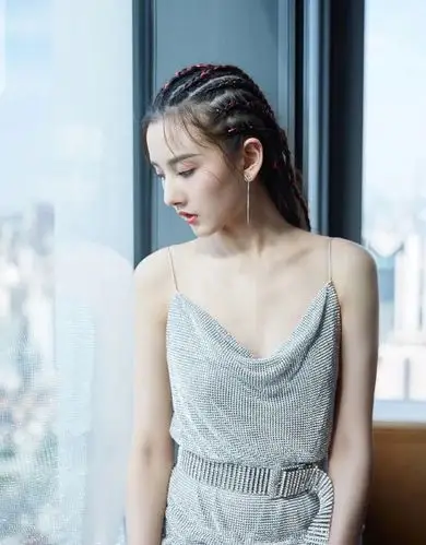 节日没事干?学郑爽编个脏辫自high下吧