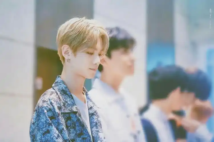 偶像练习生,黄明昊justin,头像,壁纸cr @justinu_0219