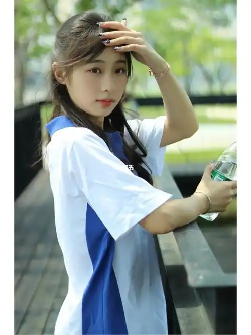 漂亮的不是我是我的十八岁深圳约拍