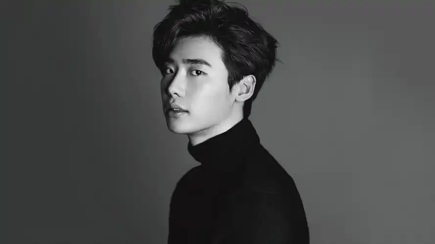 李钟硕 明星风尚壁纸