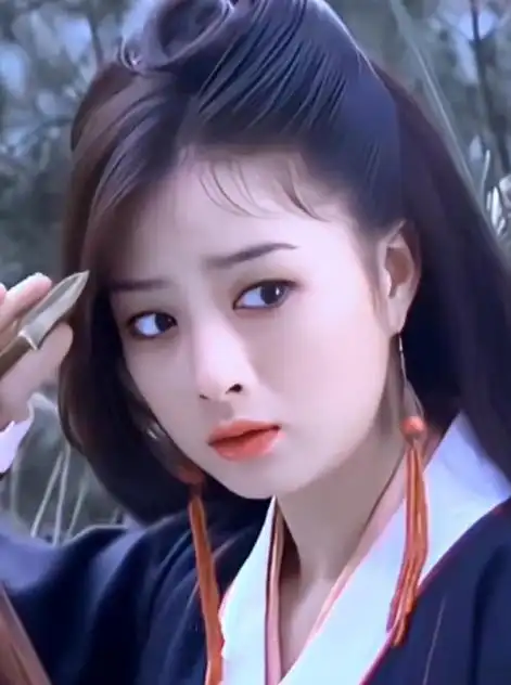 对的,41岁不拍戏就"隐身"的蒋欣,已经活成了一个"标志"!