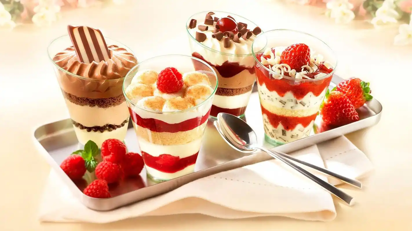 夏日冰饮冰激凌甜点壁纸