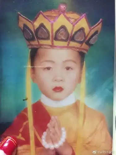 照片没有洗出来之前真实到只有最真实的自己还没有修图那个时候拍过"