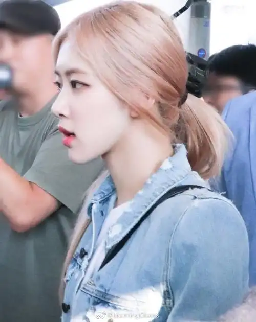 ros07朴彩英侧颜 十八张#ros07##ros07[超话]