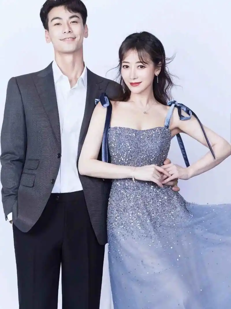 挑战100组明星婚纱照|四十一组戴向宇陈紫函 帅哥美女的婚纱照简直不