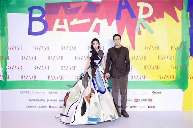 2021时尚芭莎晚宴举行杨幂王源杨颖陈伟霆等齐聚