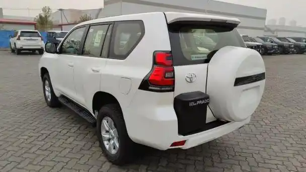 24款丰田霸道4000 exr 港口最新售价现车56万可分期