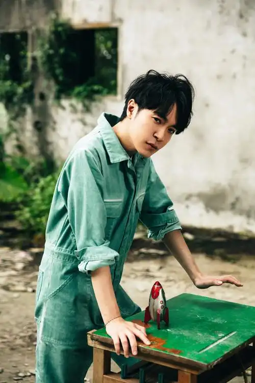 吴青峰《太空船》mv上线 鬼才导演与超人气绘本作家联合打造