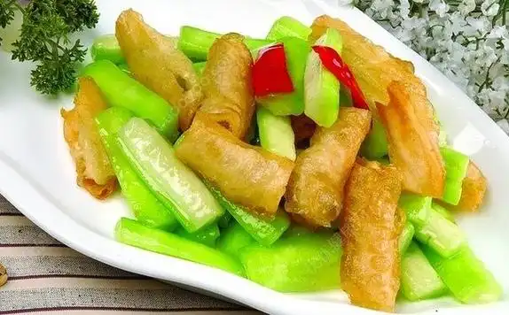 丝瓜和油条可以一起吃吗丝瓜炒油条怎么做多图