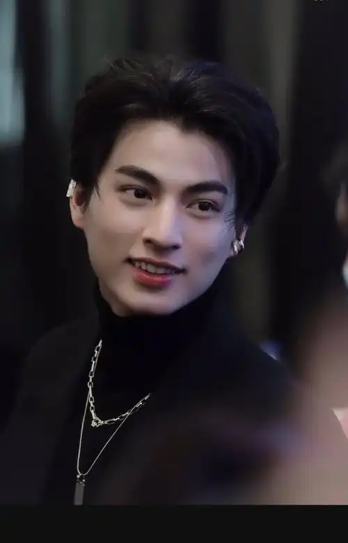 泰星#  gulf宝宝子戴耳饰也可以这渺