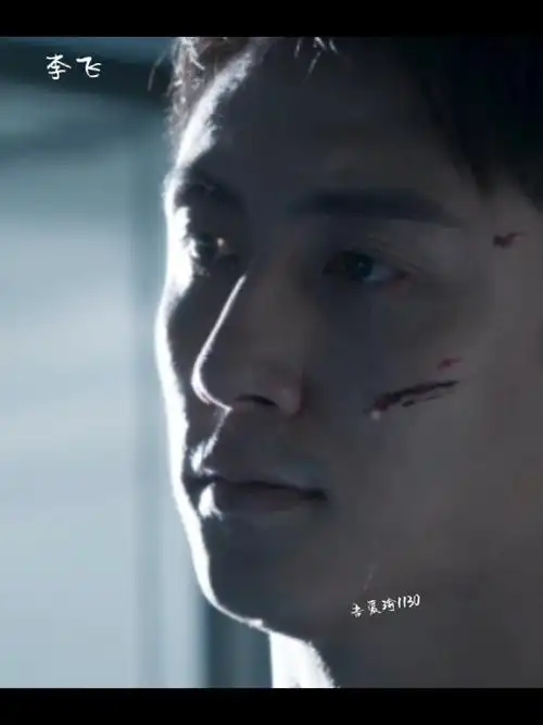 有颜值有实力的黄景瑜,在《破冰行动》中的哭戏真是绝了,不是大声的