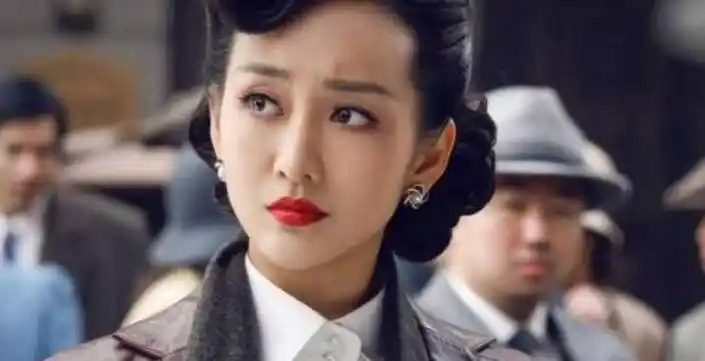 41岁王鸥产女惹婆家不满产后亮相孕态明显努力复工赚钱欲去父留女