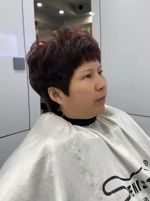 短发烫发.妈妈烫发.纹理烫发