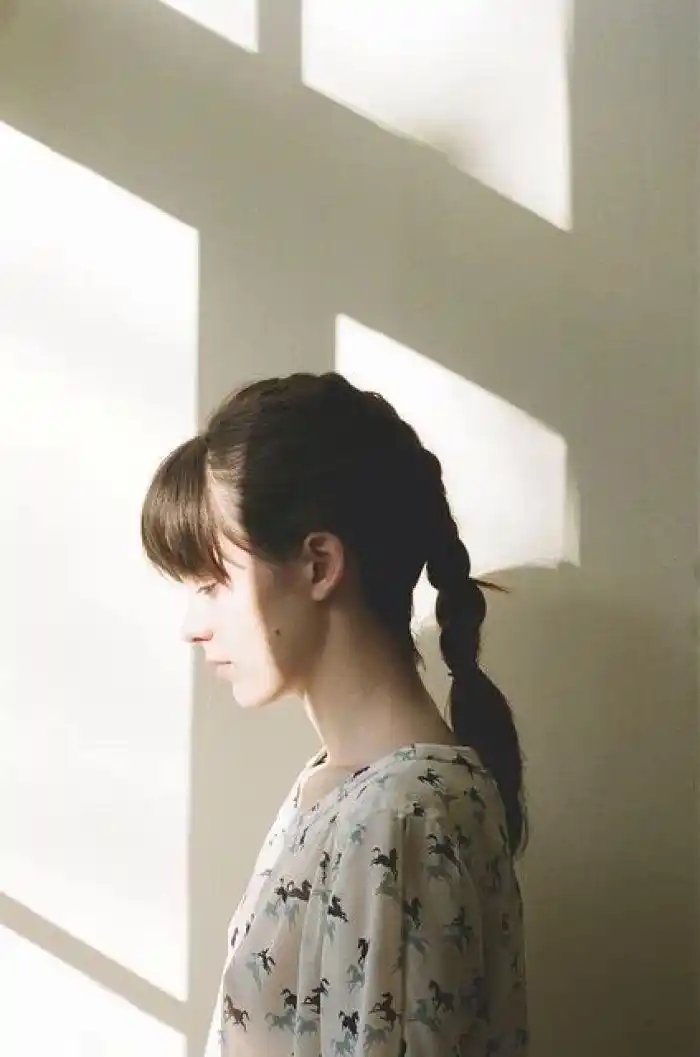 壁纸 女生 侧面 唯美