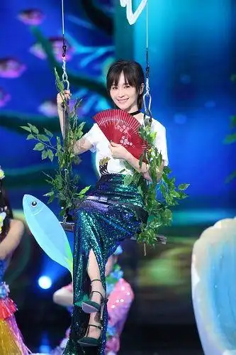 《快本》首秀惊喜不断 王子文综艺魅力大释放|快乐大本营;王子文_网易