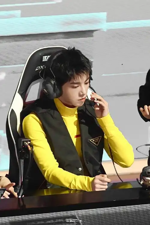 华晨宇和平精英品牌代言人