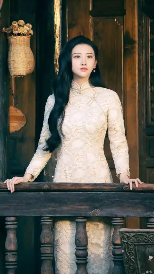 今天又看司藤不得不说上次服装这么美搭配这么绝还是甄嬛传