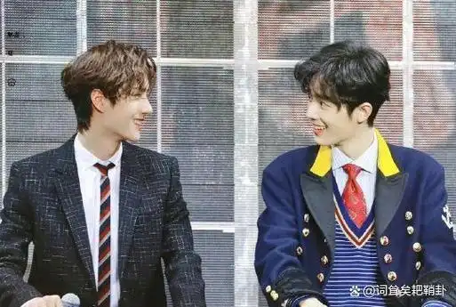 王一博爱上经纪人两人多个同款被扒女方已经40多岁