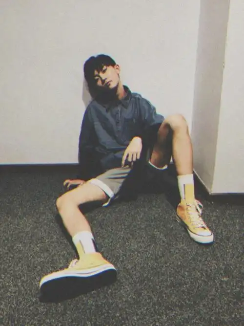 就说这小马腿就细到离谱#马嘉祺  #tnt时代少年团