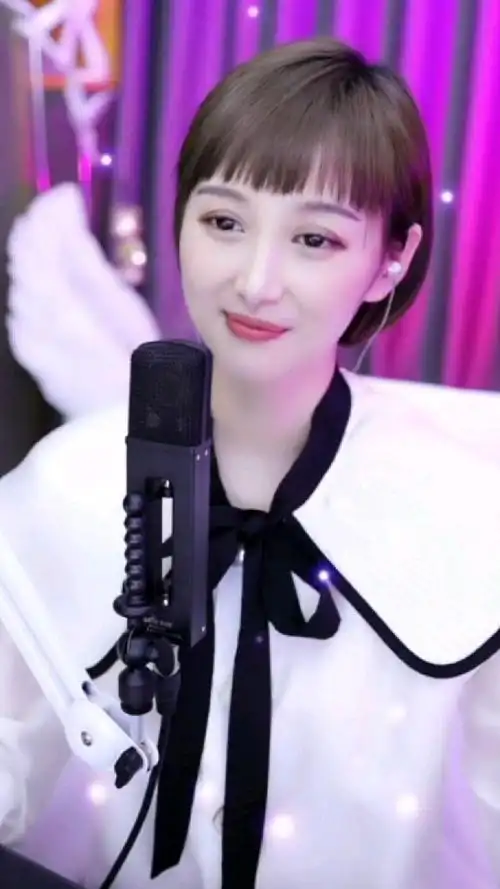 梁红演唱想你的时候问月亮非常好听