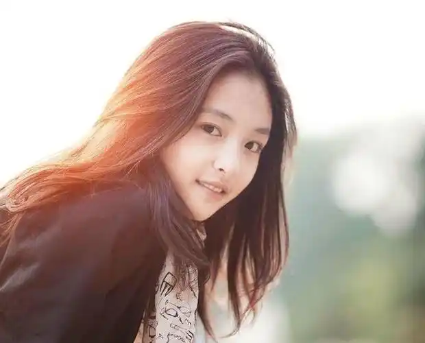 吴倩:一位颜值和演技并存的"武大"校花,却在爱情中一败涂地