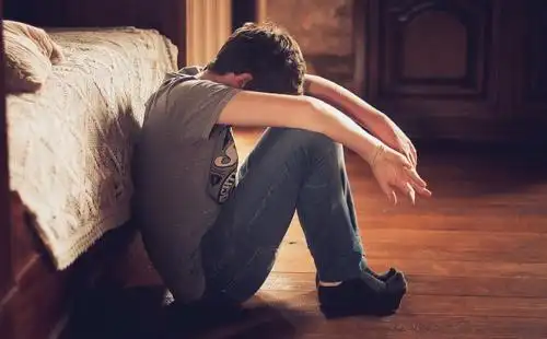 心累衔接句子短句子6字,男人压抑心累的6字短句?-语录网