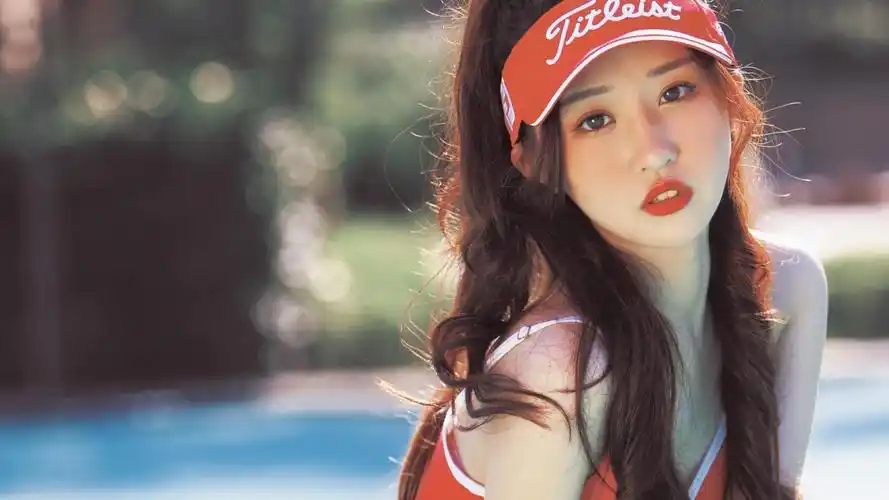 漂亮网球女孩写真图片-美女壁纸-高清美女图片-娟娟壁纸