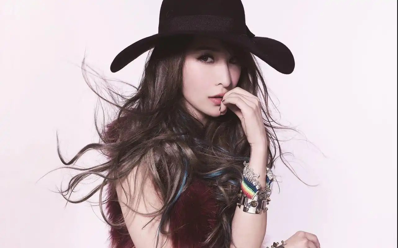 【萧亚轩 elva hsiao】剪刀嘴 cut you off【官方鬼畜最为致命】