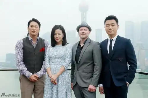 佟大为笑黄晓明暗恋多年 终与赵薇拍吻戏