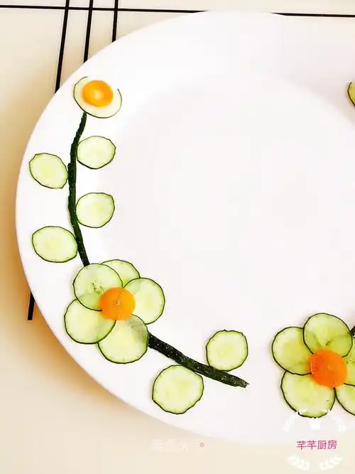 黄瓜胡萝卜花式摆盘
