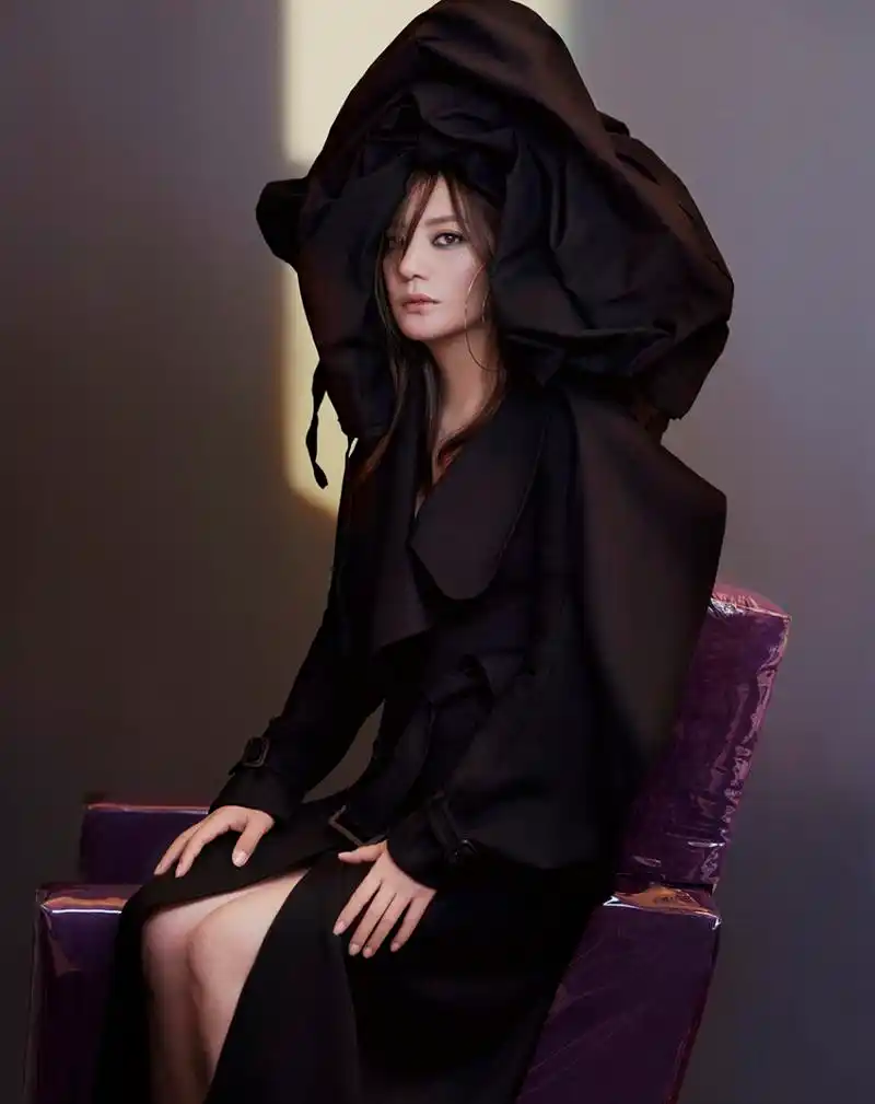 赵薇先锋艺术感大片曝光 或掀起魅力新风尚