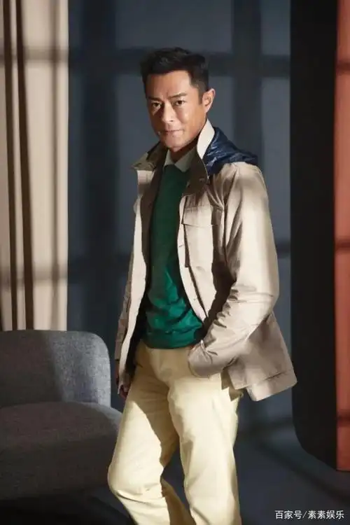 48岁古天乐为慈善公益拍写真:化身时尚绅士,演绎型男本色