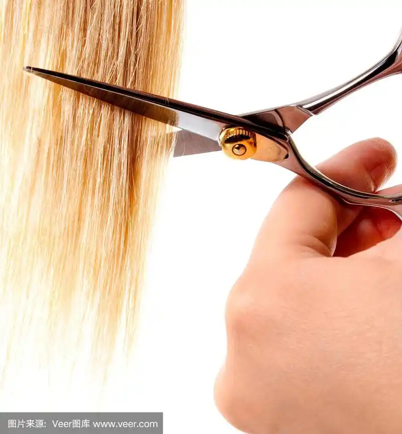 剪刀剪一绺头发