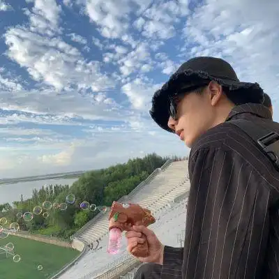 ins小清新文艺范男头因为你 我想_男生头像_我要个性网