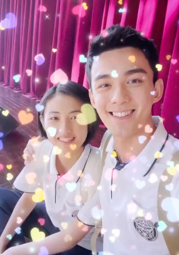 吴磊为新剧做宣传,当众介绍张子枫是自己女朋友!