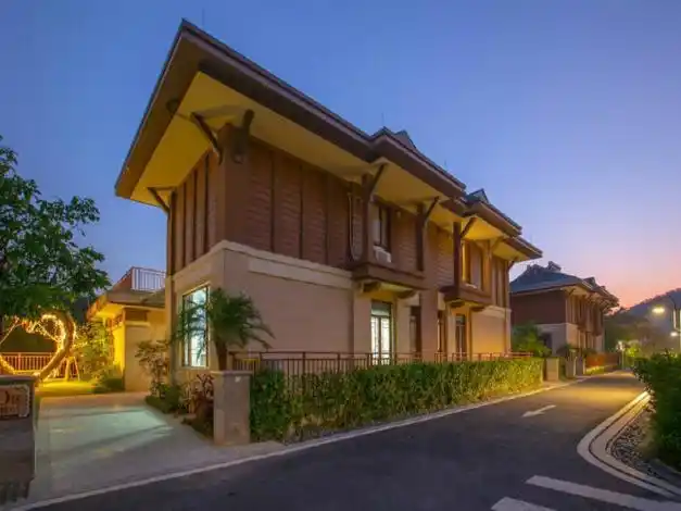 惠州广东广州从化温泉明月山溪/富力泉/周边游度假别墅