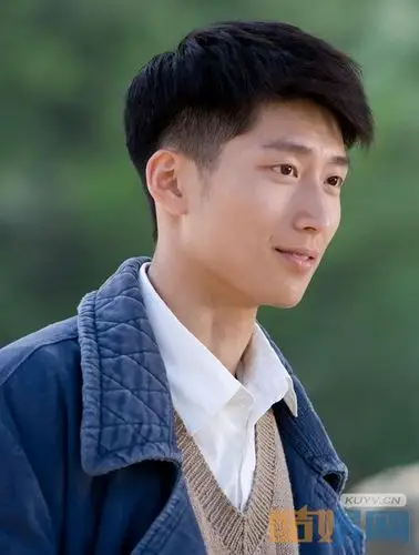 窦骁个人资料简介 窦骁《山楂树之恋》剧照