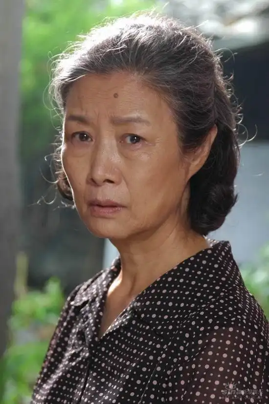 资料图片红颜的岁月吕中饰李母