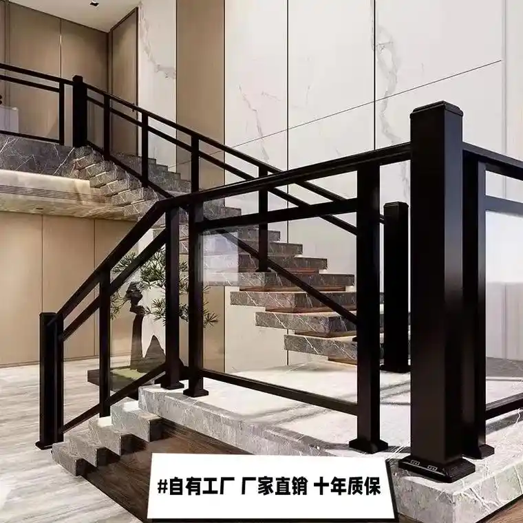 铝合金扶手让楼梯也成为一道风景线.