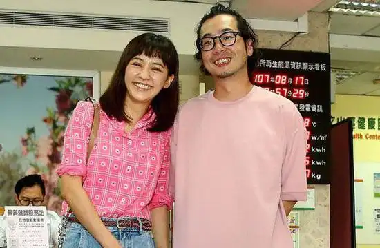 据台湾媒体报道,今年35岁的女星陈意涵,跟导演许富翔稳定交往1年多