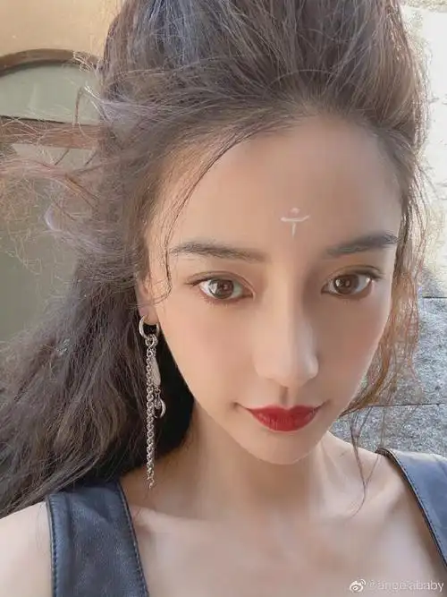 angelababy绝美花絮自拍