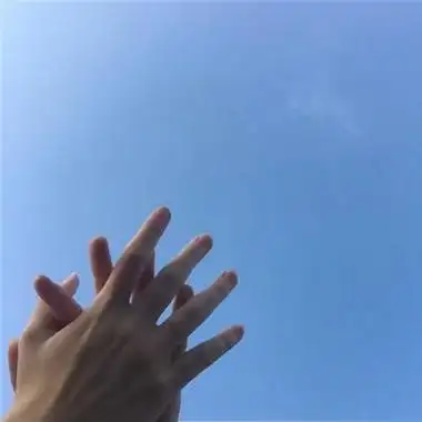 情侣手牵手头像手牵手头像情侣头像让人看了特别幸福吧