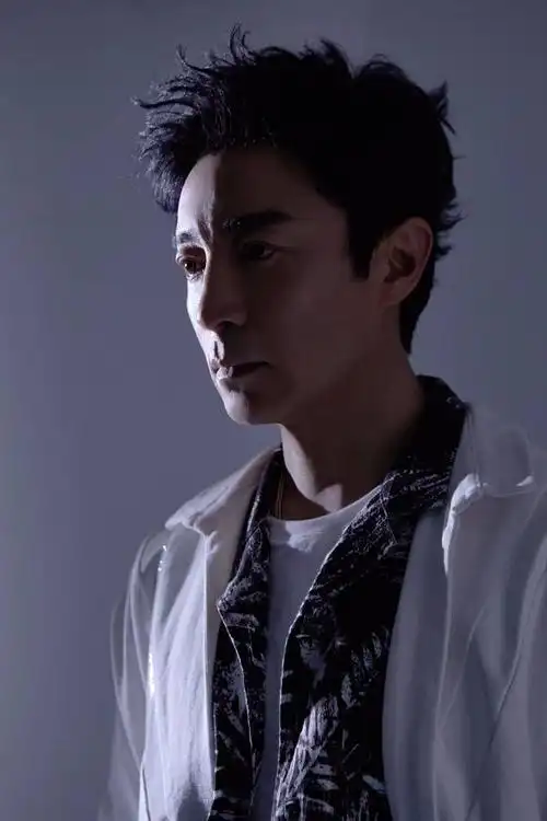 何中华生日大片曝光 光影间展现品质格调