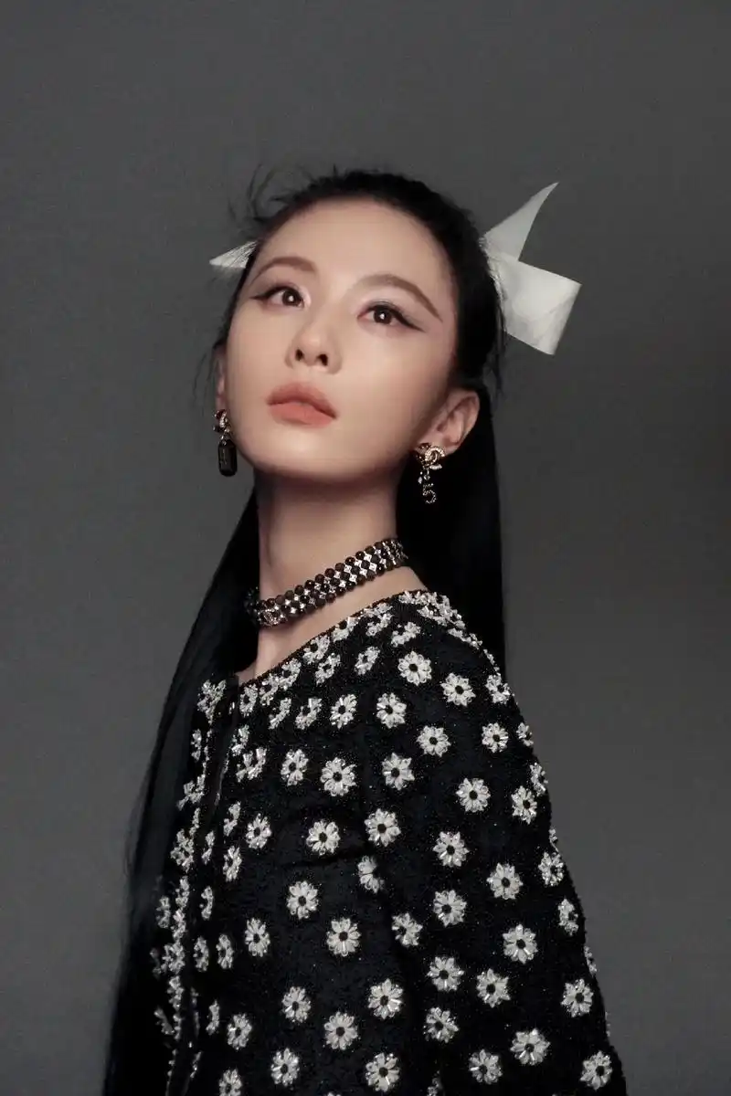 刘诗诗7015chanel.诗诗登上 t 中文版七月刊双封面   - 抖音