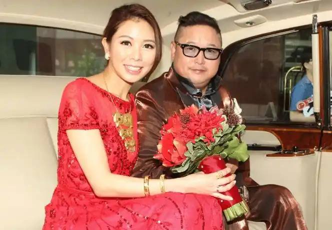 张卫健张茜现状(张茜张卫健分居3年爆出私生女)