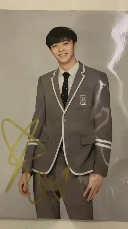 城堡收到的古着签名照!(已作为奖励送出!美好的回忆)@陈立农