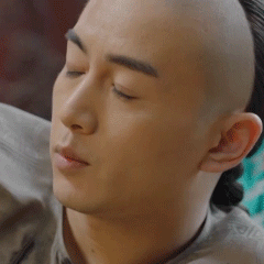 陈晓不要侧脸眨眼gif动图_动态图_表情包下载_soogif