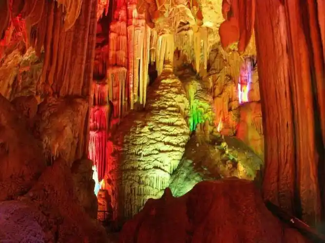 云华蝙蝠洞(位于河南南阳的国家aaa级景区)_石塘网