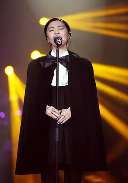 【图】我是歌手谭维维轮回演唱过吗? 在蒙面歌王节目大放异彩